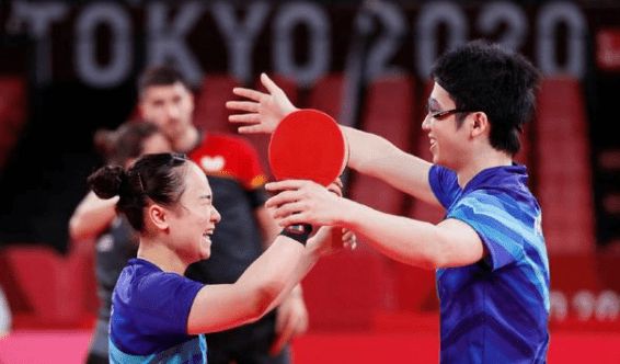 英博队的成 英博队的成