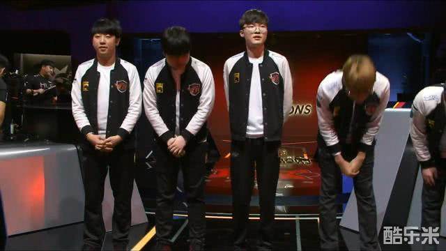 在对阵西部 在对阵西部